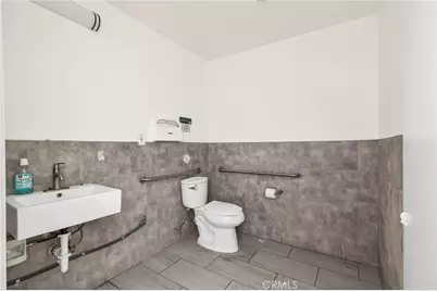 1733 E Anaheim, Long Beach, CA 90813 - Photo 16