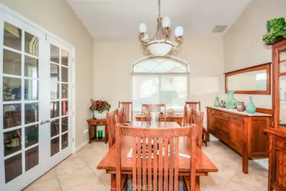 13830 Paramount, Phelan, CA 92371 - Photo 14