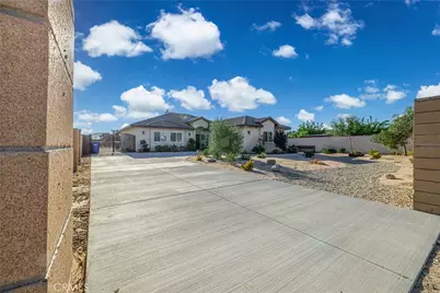 42620 25th, Lancaster, CA 93536 - Photo 2