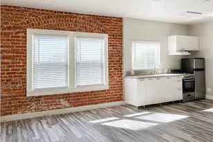 635 Elm Ave, Long Beach, CA 90802 - Photo 1