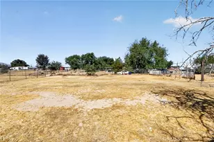 10142 E Ave R 14, Littlerock, CA 93543 - Photo 34