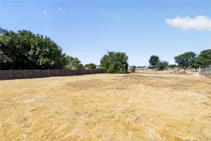 10142 E Ave R 14, Littlerock, CA 93543 - Photo 28