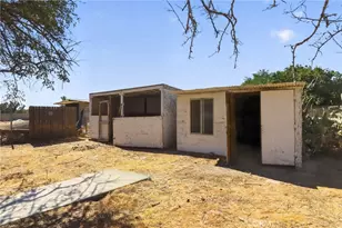 10142 E Ave R 14, Littlerock, CA 93543 - Photo 32