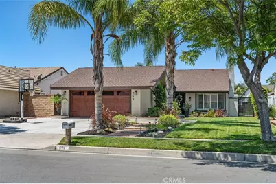 253 N Camino Arroyo, Anaheim Hills, CA 92807 - Photo 2