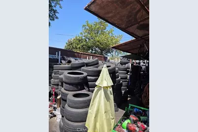 1820 W Adams, Los Angeles, CA 90018 - Photo 4