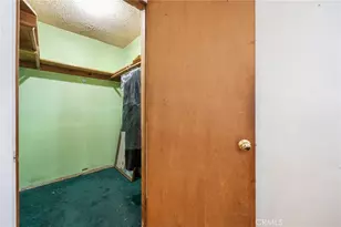 10400 Mary Ave, Los Angeles, CA 90002 - Photo 18