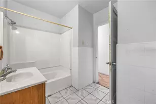 10400 Mary Ave, Los Angeles, CA 90002 - Photo 24