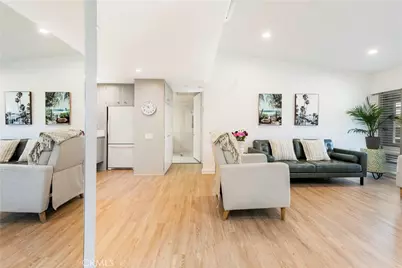 1800 Sunningdale 18B, Seal Beach, CA 90740 - Photo 10