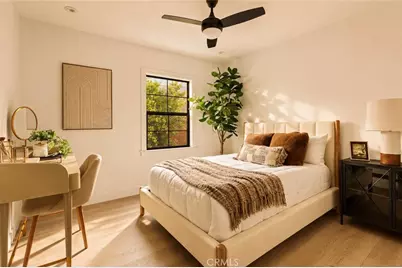 584 N Plymouth, Los Angeles, CA 90004 - Photo 24