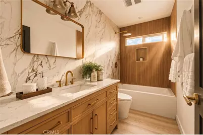 584 N Plymouth, Los Angeles, CA 90004 - Photo 22