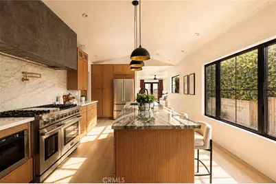 584 N Plymouth, Los Angeles, CA 90004 - Photo 14