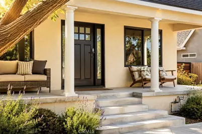584 N Plymouth, Los Angeles, CA 90004 - Photo 2