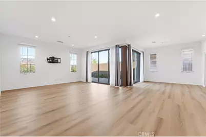 134 Toretta, Irvine, CA 92602 - Photo 4