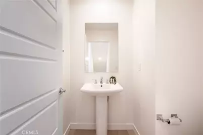 1065 Sage, Gardena, CA 90247 - Photo 8