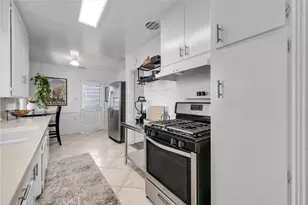 1204 Riverside, Fullerton, CA 92831 - Photo 8
