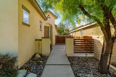 17918 Milkweed, San Bernardino, CA 92407 - Photo 4