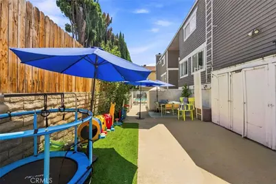 6926 Kester, Los Angeles, CA 91405 - Photo 38