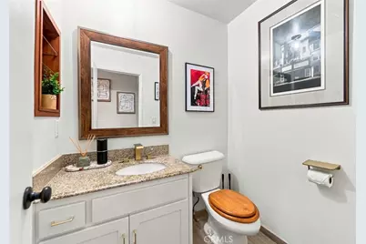 6926 Kester, Los Angeles, CA 91405 - Photo 16