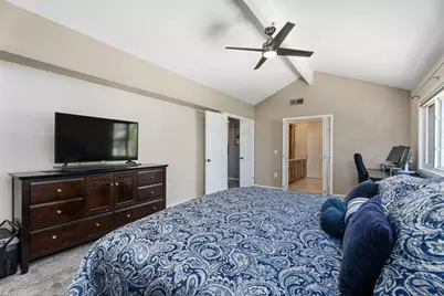 8058 E Woodsboro Avenue, Anaheim Hills, CA 92807 - Photo 18