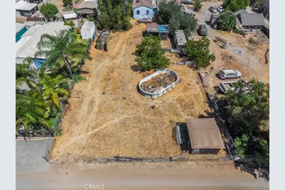 6 Eucalyptus Ave, Perris, CA 92570 - Photo 2