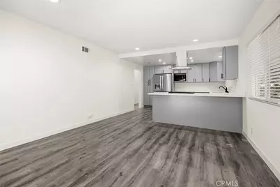 369 San Juan, La Canada Flintridge, CA 91011 - Photo 4