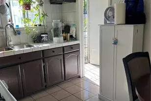 1202 W 90th, Los Angeles, CA 90044 - Photo 10