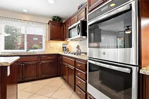 65 Linhaven, Irvine, CA 92602 - Photo 18