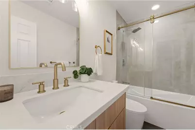 3186 E Radcliffe, Anaheim, CA 92806 - Photo 18
