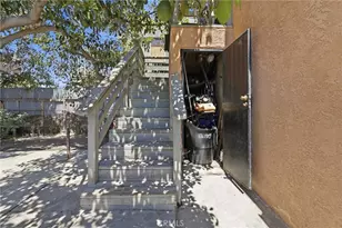 3773 S La Salle Ave, Los Angeles, CA 90018 - Photo 32
