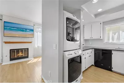17702 Sergio Circle #102, Huntington Beach, CA 92647 - Photo 4