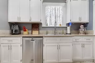 551 W 8th St, Long Beach, CA 90813 - Photo 24