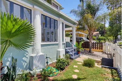 551 W 8th Street, Long Beach, CA 90813 - Photo 52