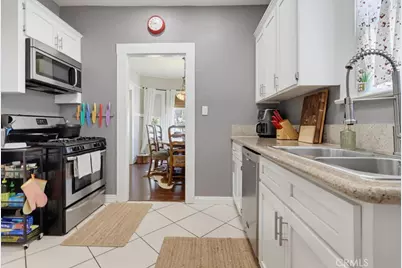 551 W 8th Street, Long Beach, CA 90813 - Photo 28