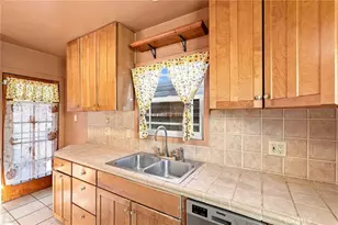 2390 Oregon, Long Beach, CA 90806 - Photo 14