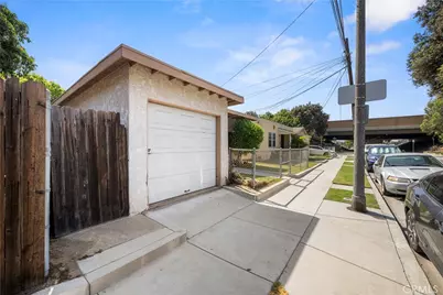 6771 California, Long Beach, CA 90805 - Photo 32