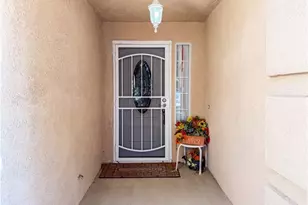 10011 Solano, Victorville, CA 92392 - Photo 14