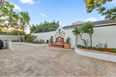 1111 W La Entrada, Anaheim, CA 92801 - Photo 20