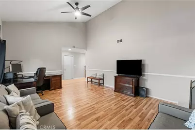 1111 W La Entrada, Anaheim, CA 92801 - Photo 10