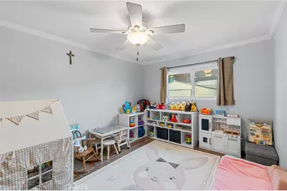 1111 W La Entrada, Anaheim, CA 92801 - Photo 18