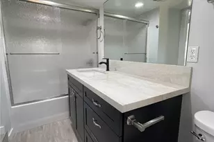1013 Delfino, Bakersfield, CA 93304 - Photo 8