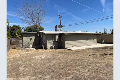 1013 Delfino, Bakersfield, CA 93304 - Photo 4