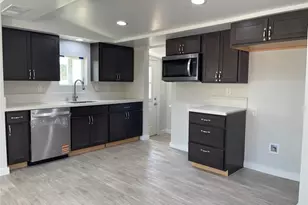 1013 Delfino, Bakersfield, CA 93304 - Photo 6