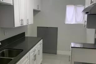 8939 Elizabeth Ave, South Gate, CA 90280 - Photo 2