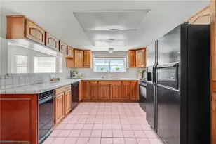 3304 Lewis, Signal Hill, CA 90755 - Photo 6