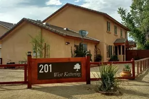 201 W Kettering, Lancaster, CA 93534 - Photo 2