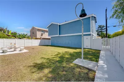 3304 Lewis, Signal Hill, CA 90755 - Photo 30