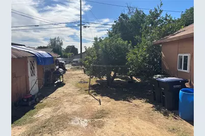 242 E M, Colton, CA 92324 - Photo 4