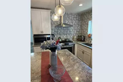 242 E M, Colton, CA 92324 - Photo 2