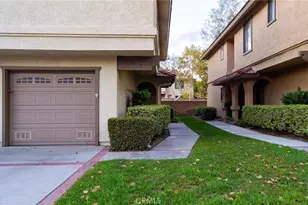 25173 Oak Canyon, Lake Forest, CA 92630 - Photo 4