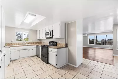 2699 E 20th, Signal Hill, CA 90755 - Photo 18